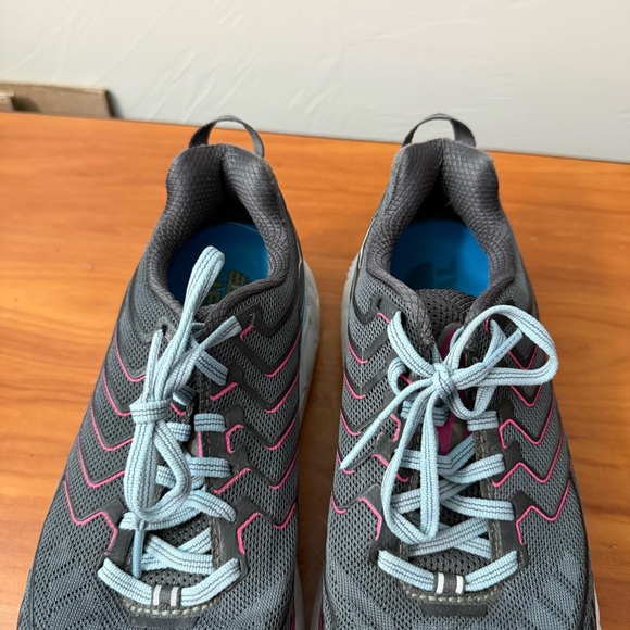 Hoka Women's Clifton 4 Pink Grey Running Cushion Comfort Athletic Shoe Lace Up 7 - Picture 5 of 10